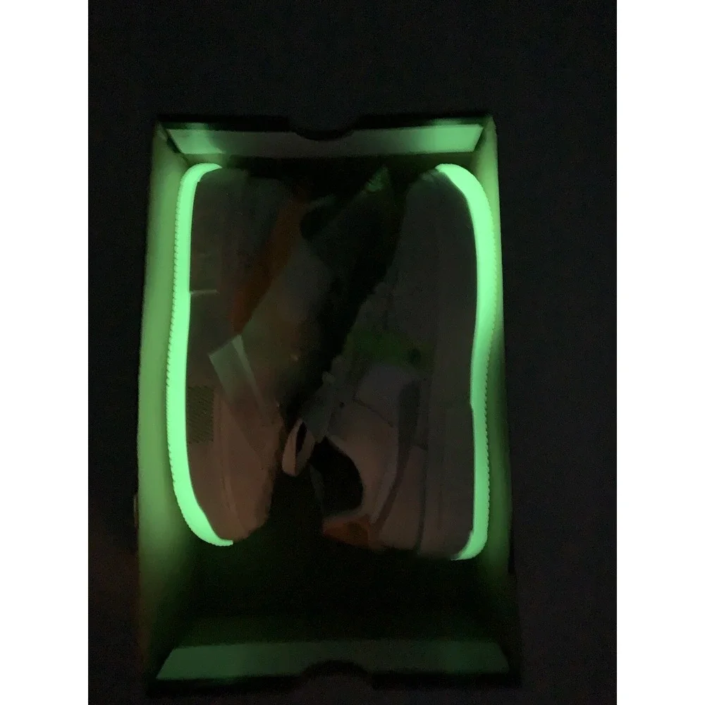 Size 6- Women's Nike Air Force 1 Fontanka 